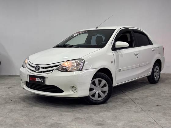 TOYOTA ETIOS 1.5 XS SEDAN 16V FLEX 4P MANUAL